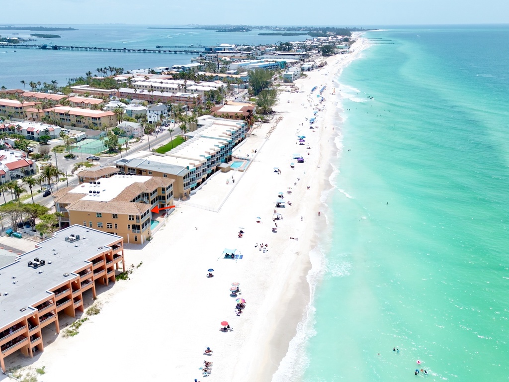 Directly Facing the Sandy Shore