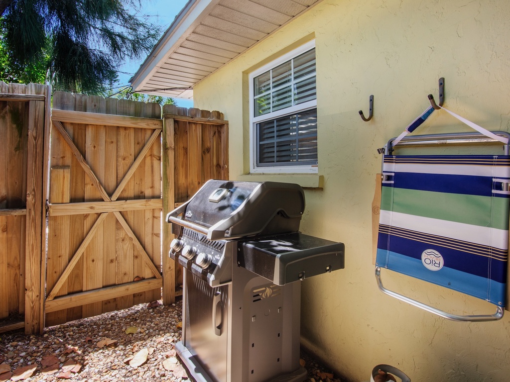 Outdoor Grill, Beach Supplies