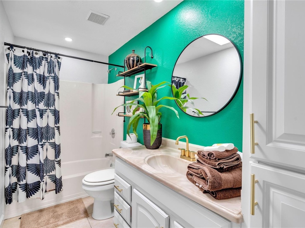 Primary Bedroom, Ensuite bathroom