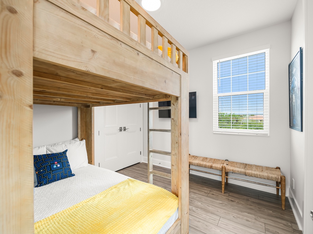 Third Bedroom, Full/Full Bunk