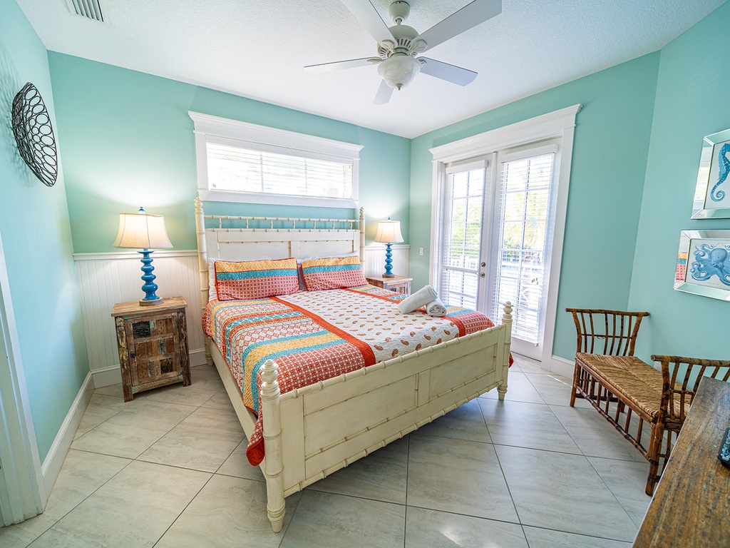 Primary Bedroom - Main Level - King