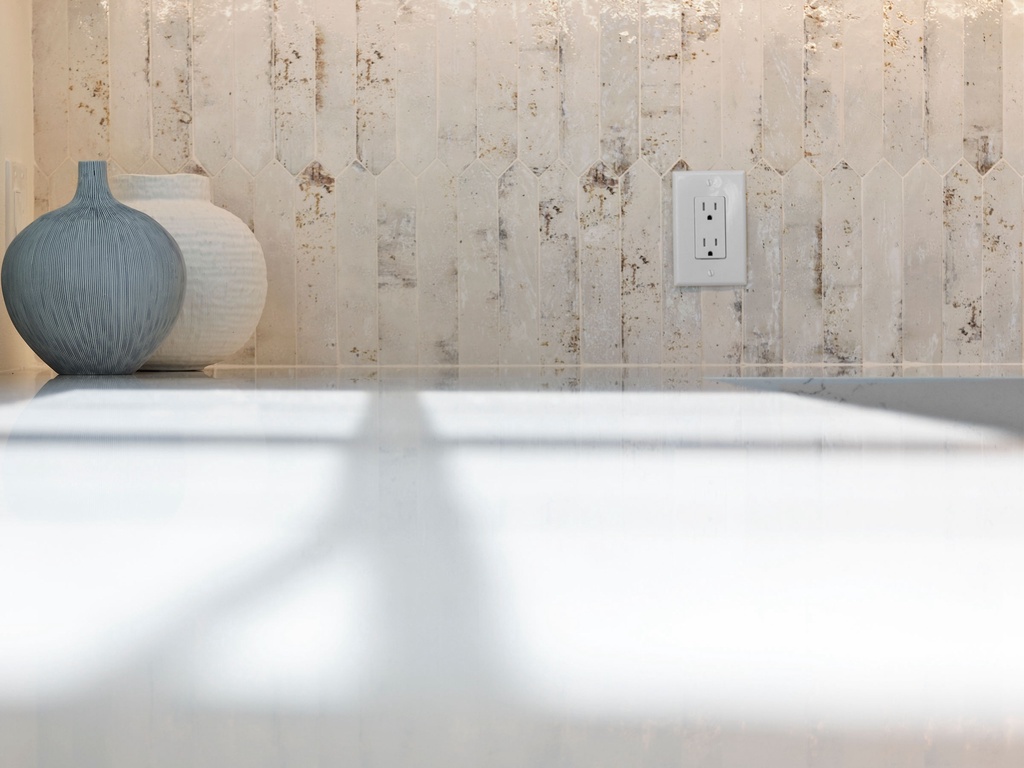 Modern accents for a cozy feel