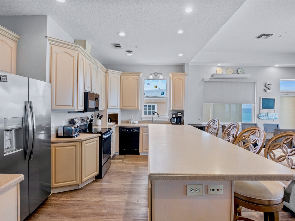 Fully equipped kitchen