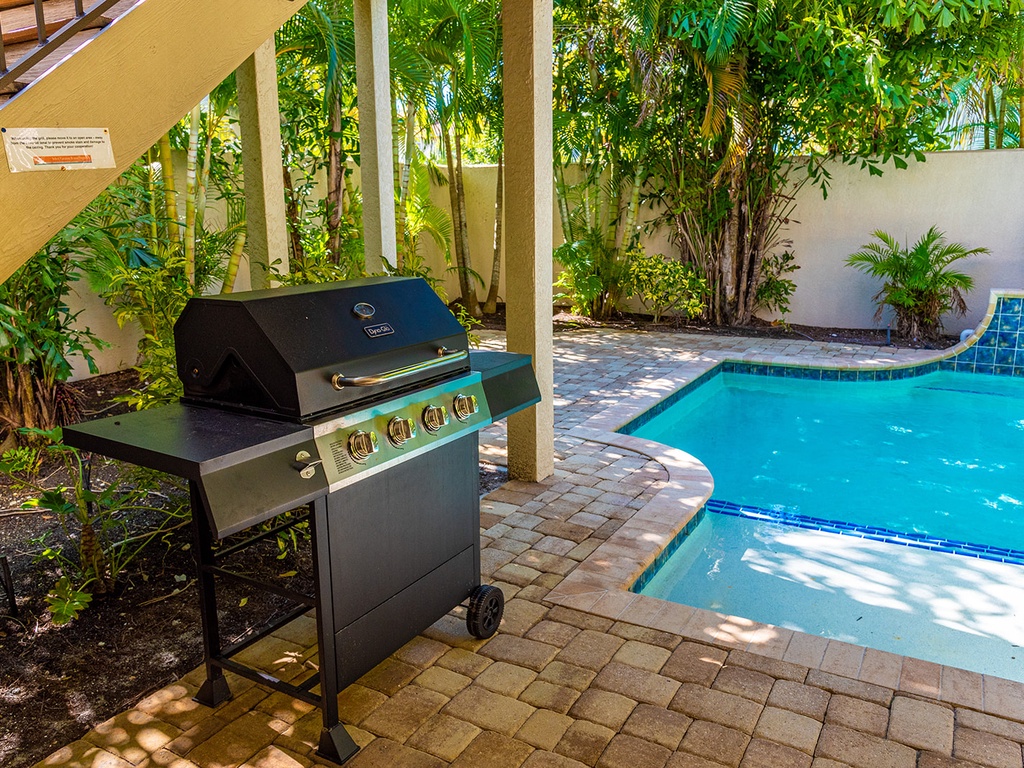 Gas BBQ Grill for outdoor dining