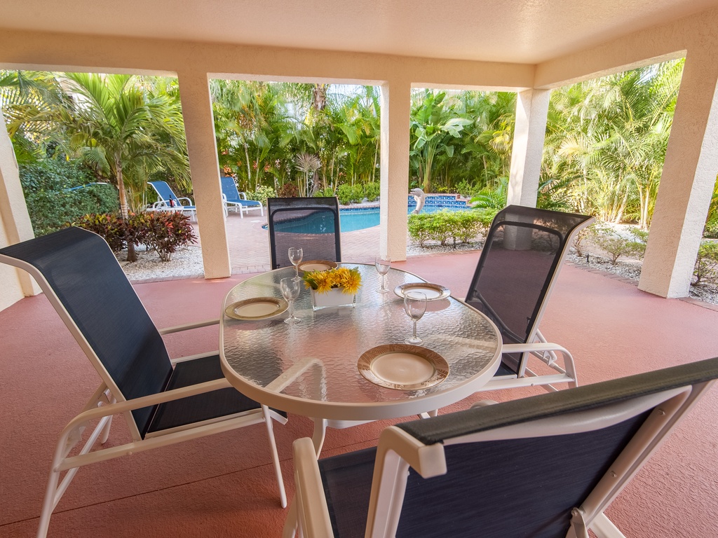 Covered Outdoor Dining