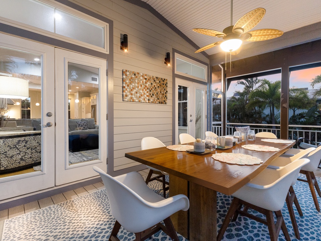Balcony, Dining Area
