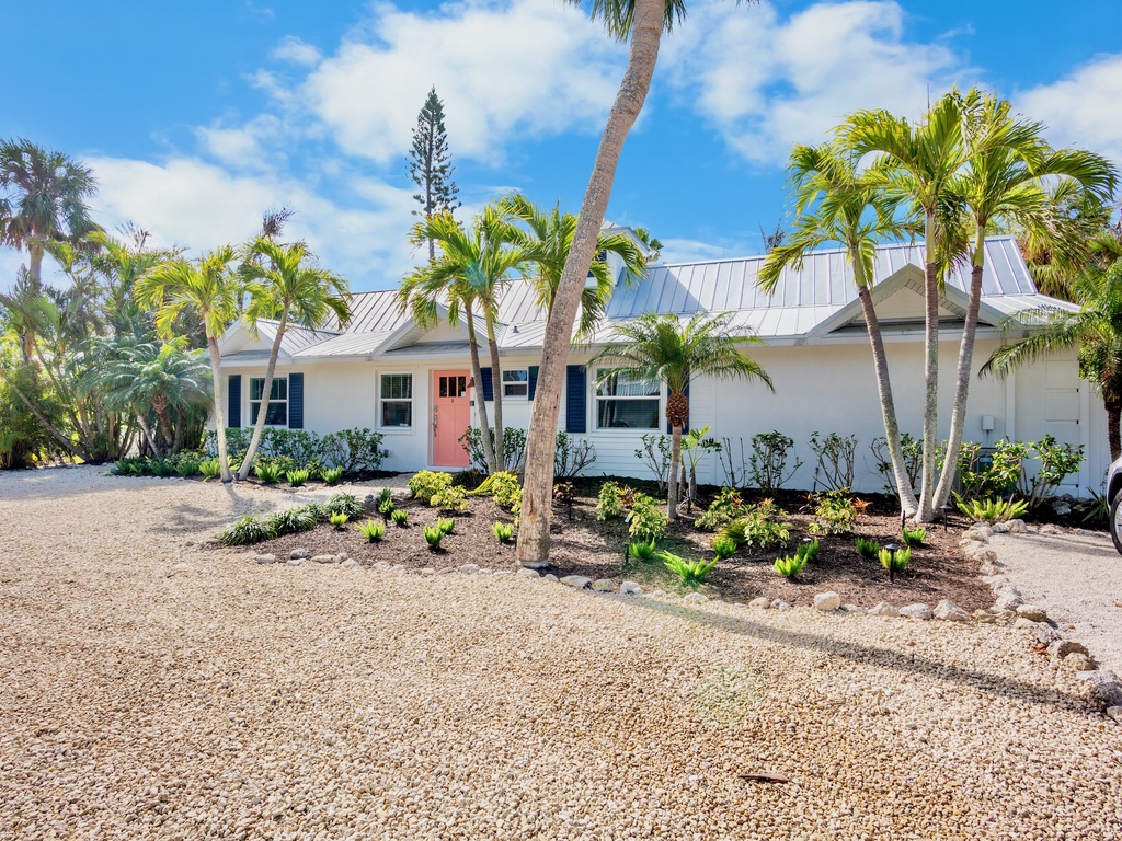 Peacock Crossing by AMI Locals