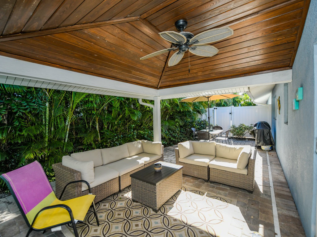 Covered Lanai - Outdoor Living Area