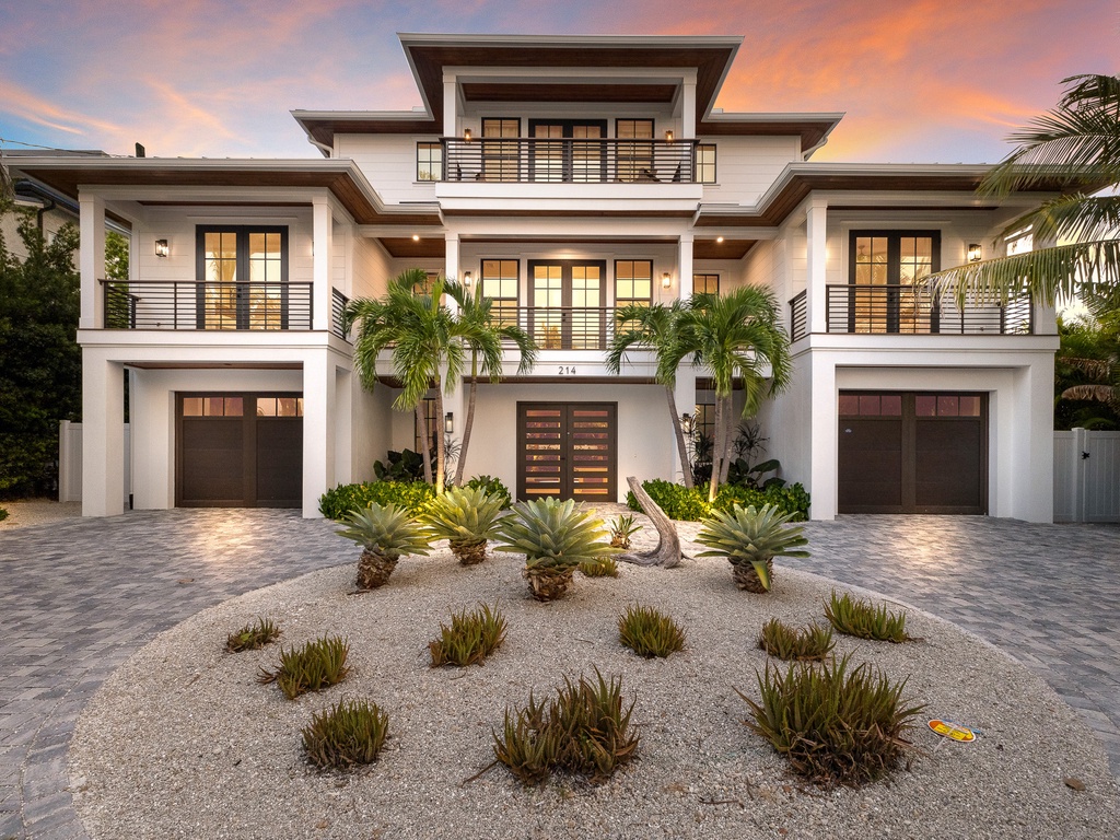 Fine and Sandy by AMI Locals