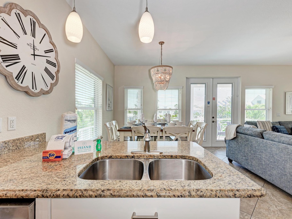 Kitchen - Anna Maria Island Locals