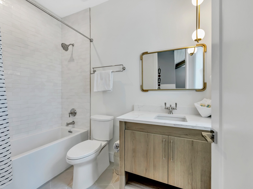 Fifth Ensuite Bathroom