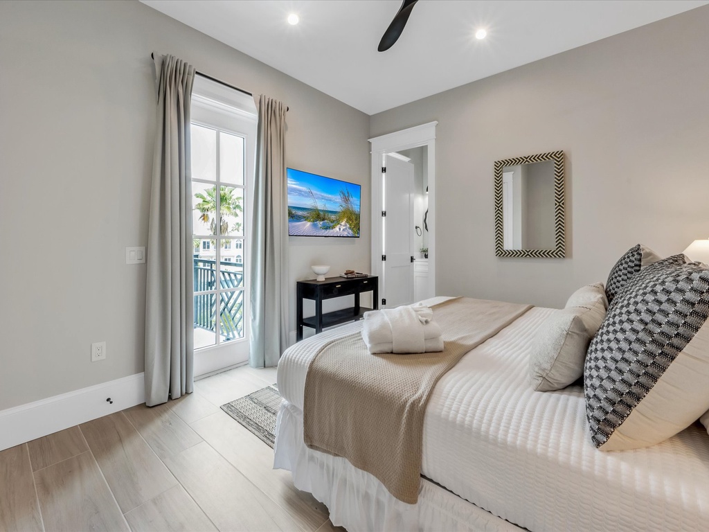 Fifth Bedroom - King