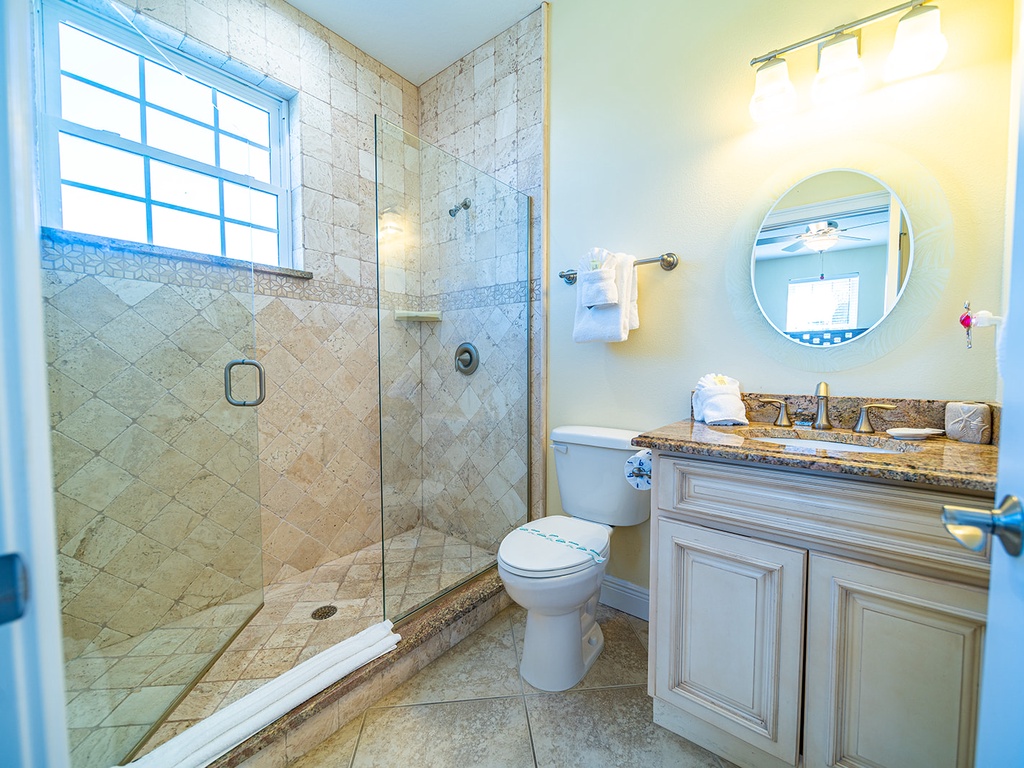 Second En-Suite Bathroom