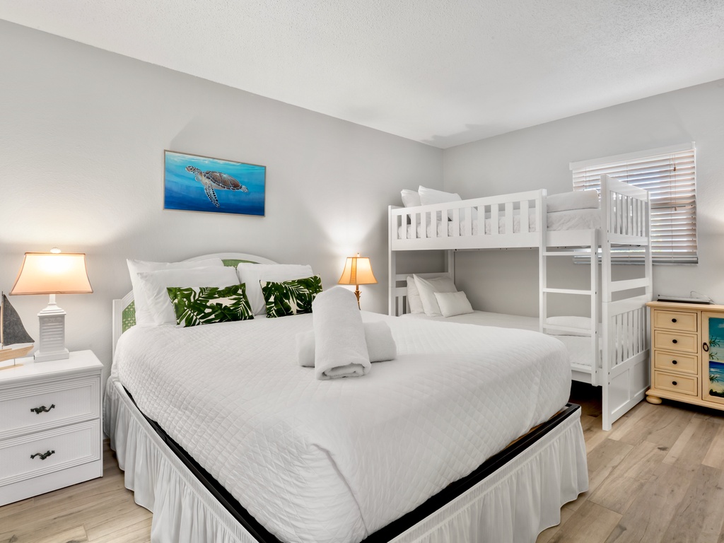 Second Bedroom, Queen and Twin-over-Twin bunk beds