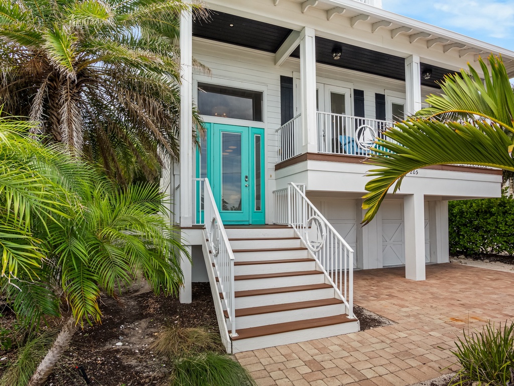 Blue Bay by AMI Locals