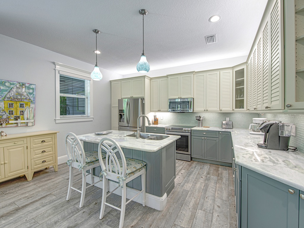 Kitchen Countertop Bar