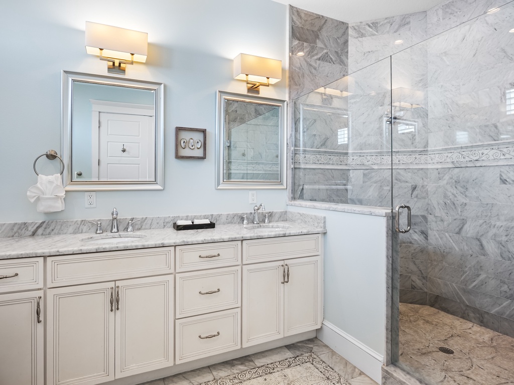 Primary Bathroom, Ensuite