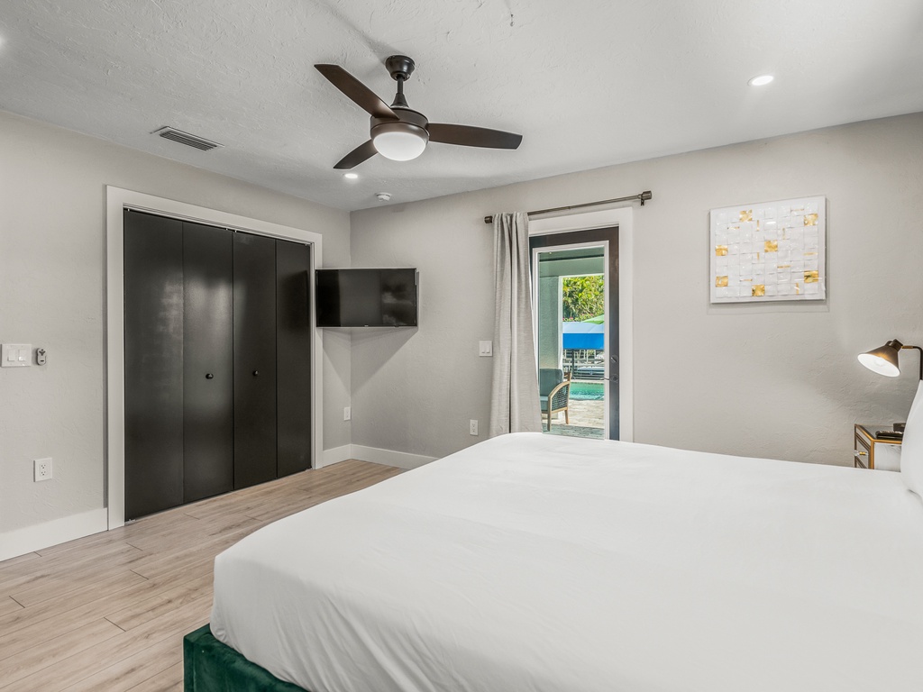 Primary Bedroom - King