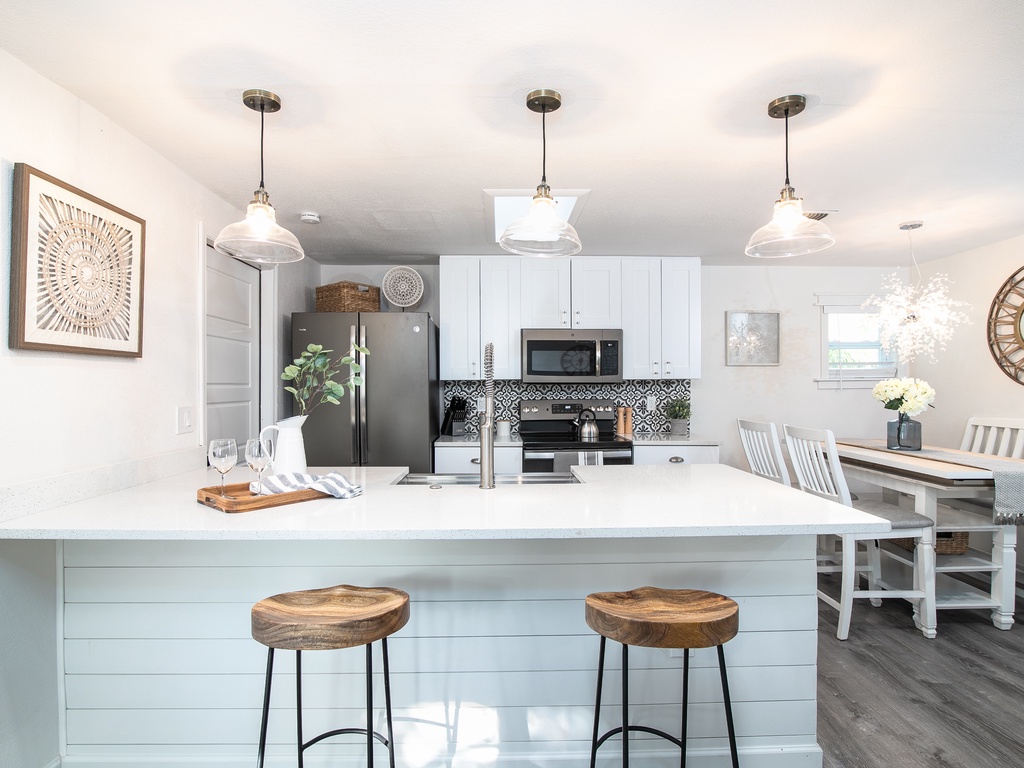 Kitchen and Counter B