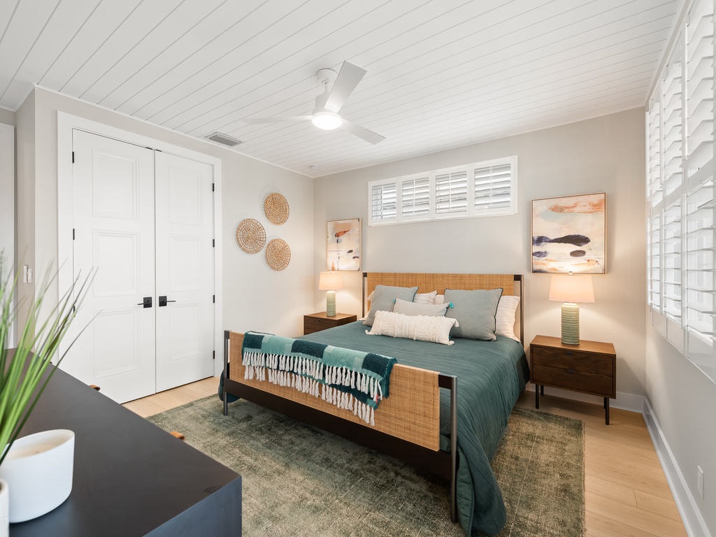 Primary Bedroom - King