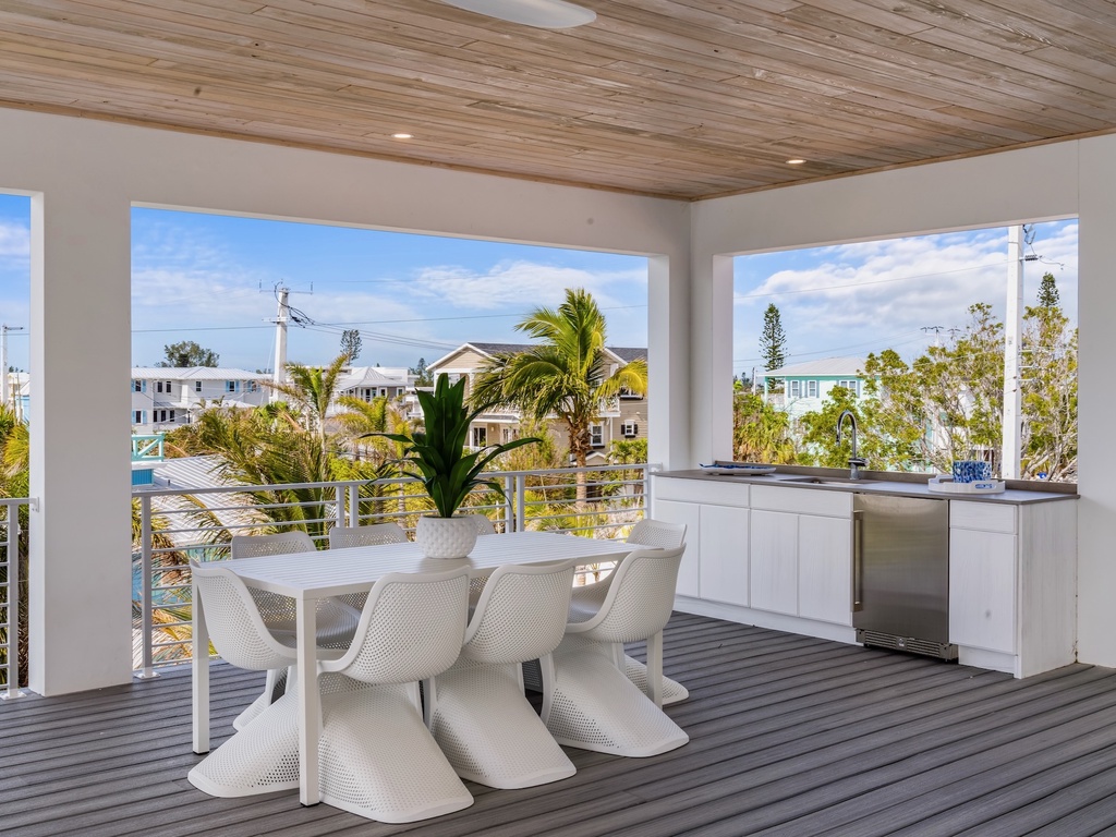 Balcony, Dining Area