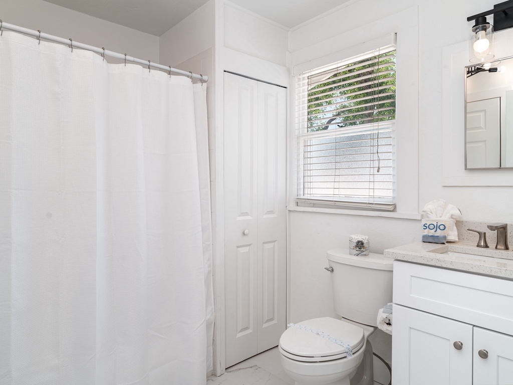 Primary Bathroom, Ensuite