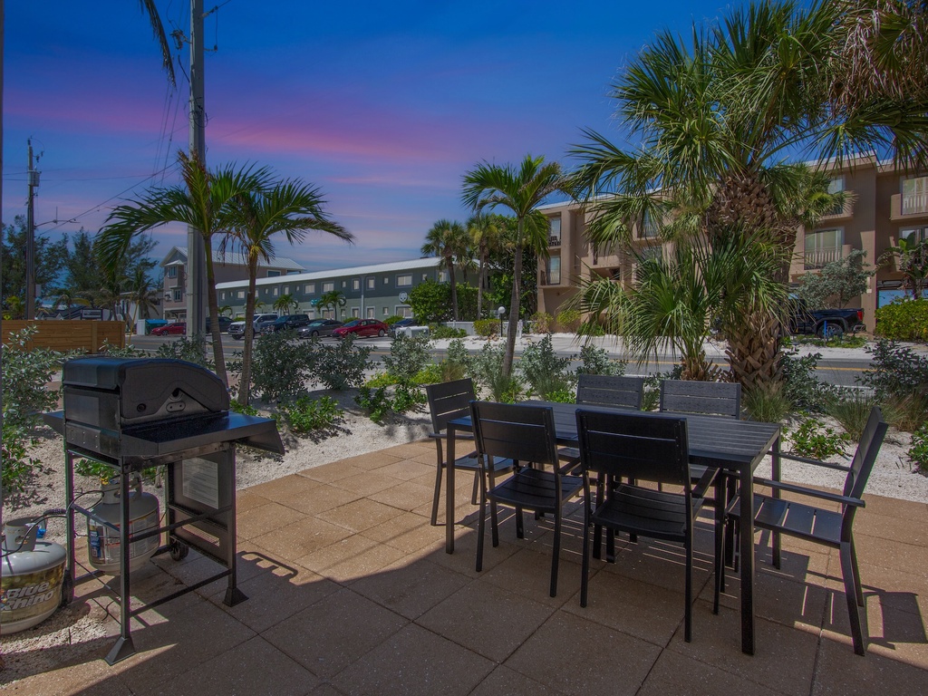 Outdoor Dining Area with BBQ Grill