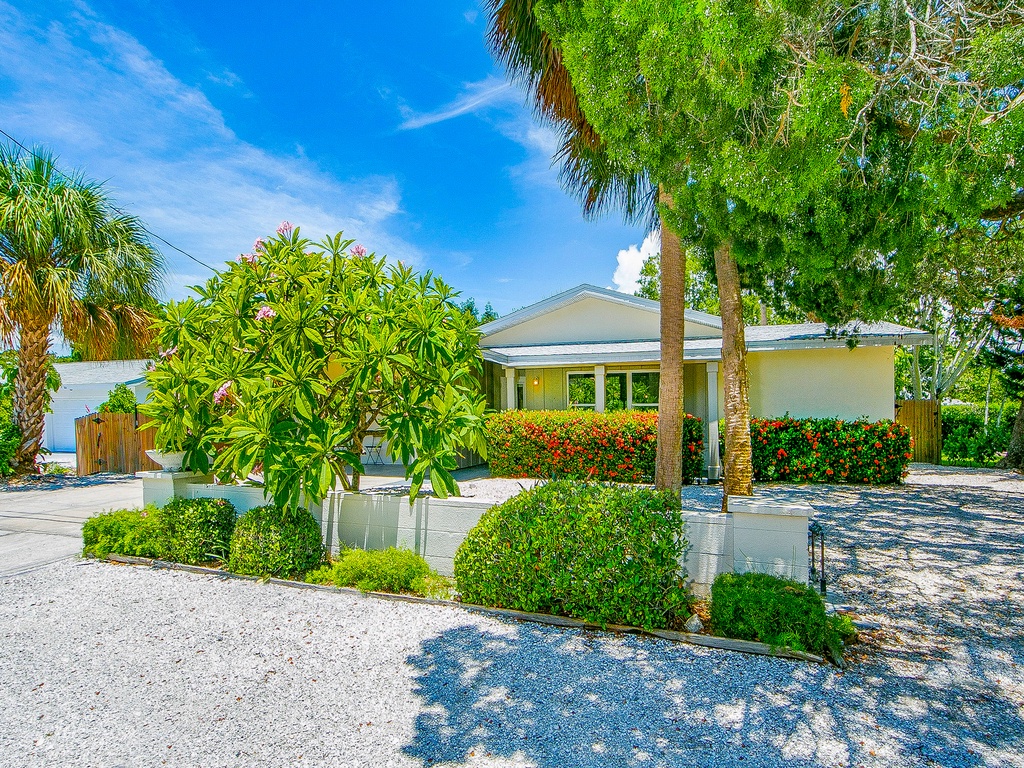 North End Zen by Anna Maria Island Accommodations