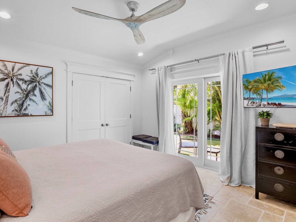 Second Bedroom - King