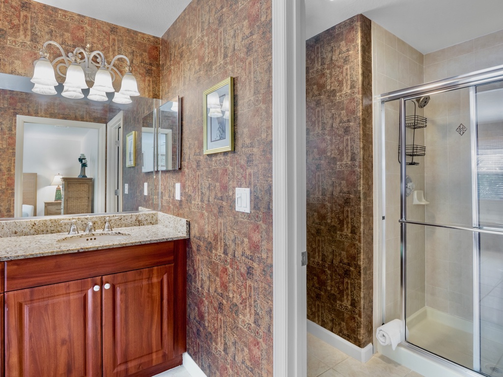 Primary Bedroom, Ensuite Bathroom