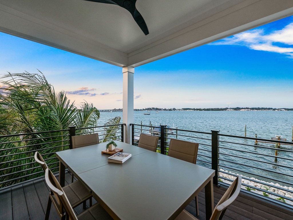 Balcony Dining Area