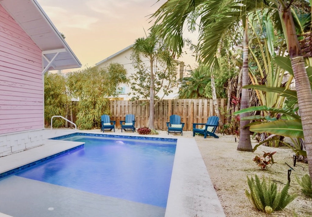 Pool area with seating