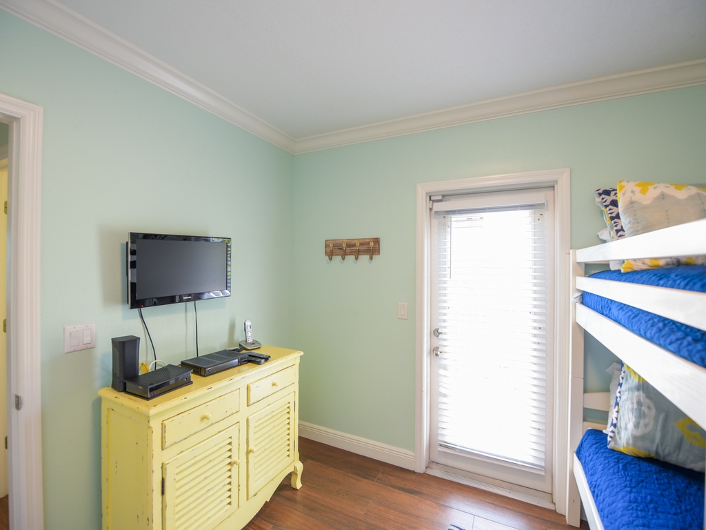 Fourth Bedroom - Twin/Twin Bunk