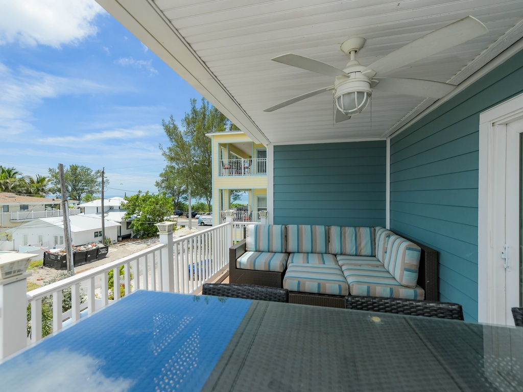 Exterior Sofa and Decor