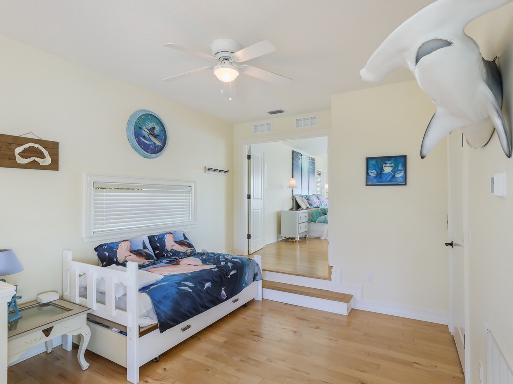 Twin bed and Twin trundle