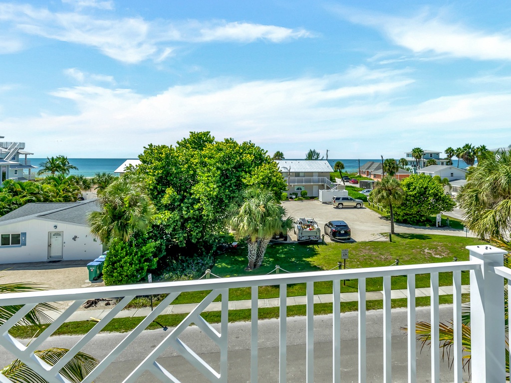 Balcony - Bay Views