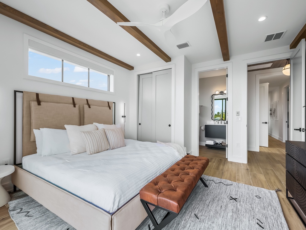 Primary Bedroom - King