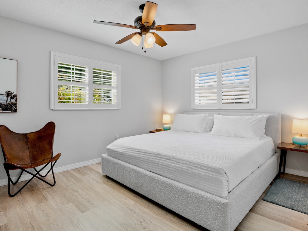 Second Bedroom, King bed