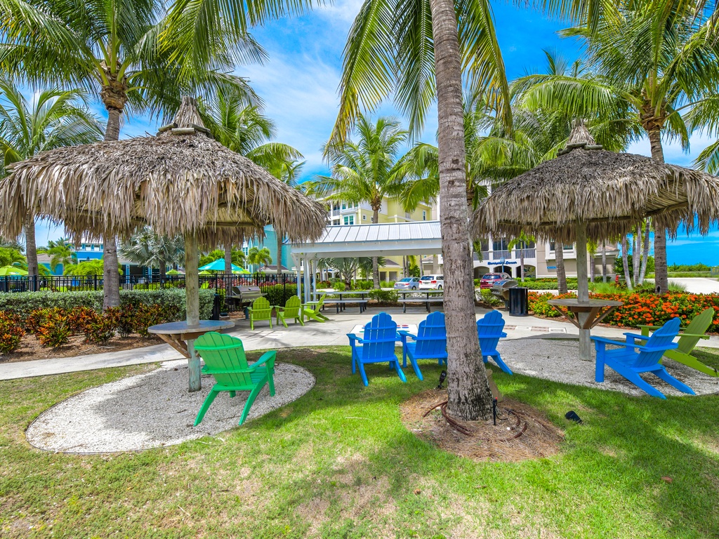 Aruba At The Harbor - By Anna Maria Vacations