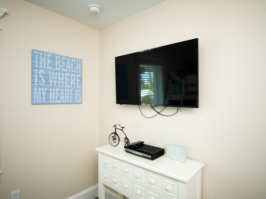 Relaxed Entertainment Corners