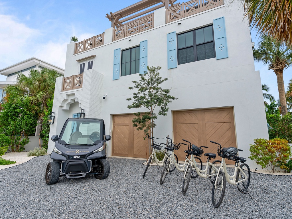 Front Entrance with Exclusive Amenities