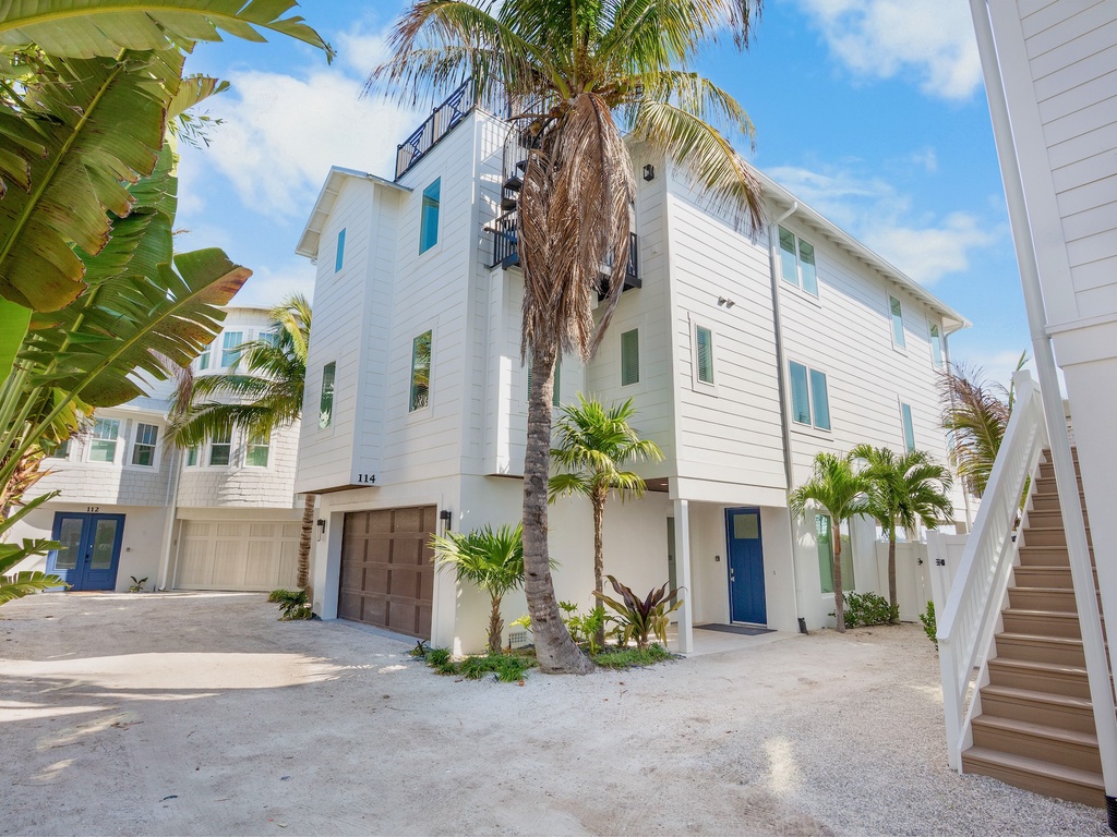 Beach to Bay by AMI Locals