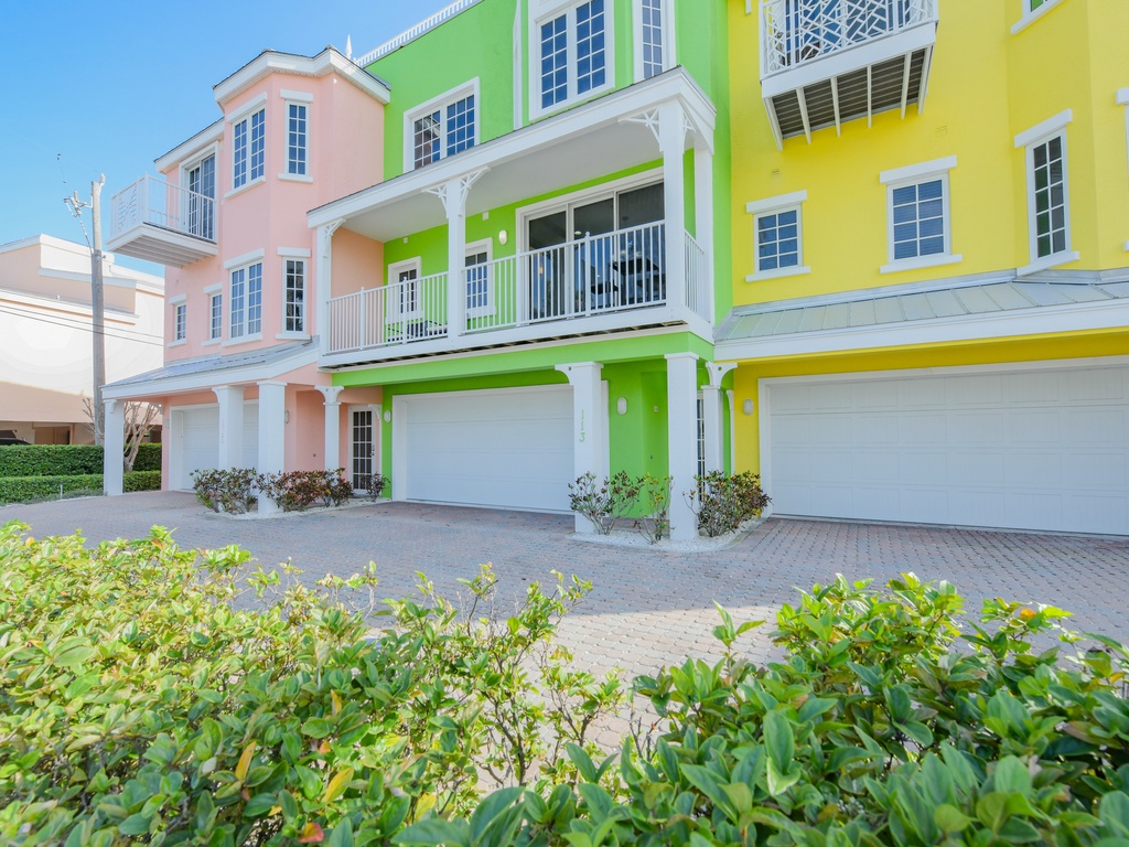 A Twist of Lime by AMI Locals