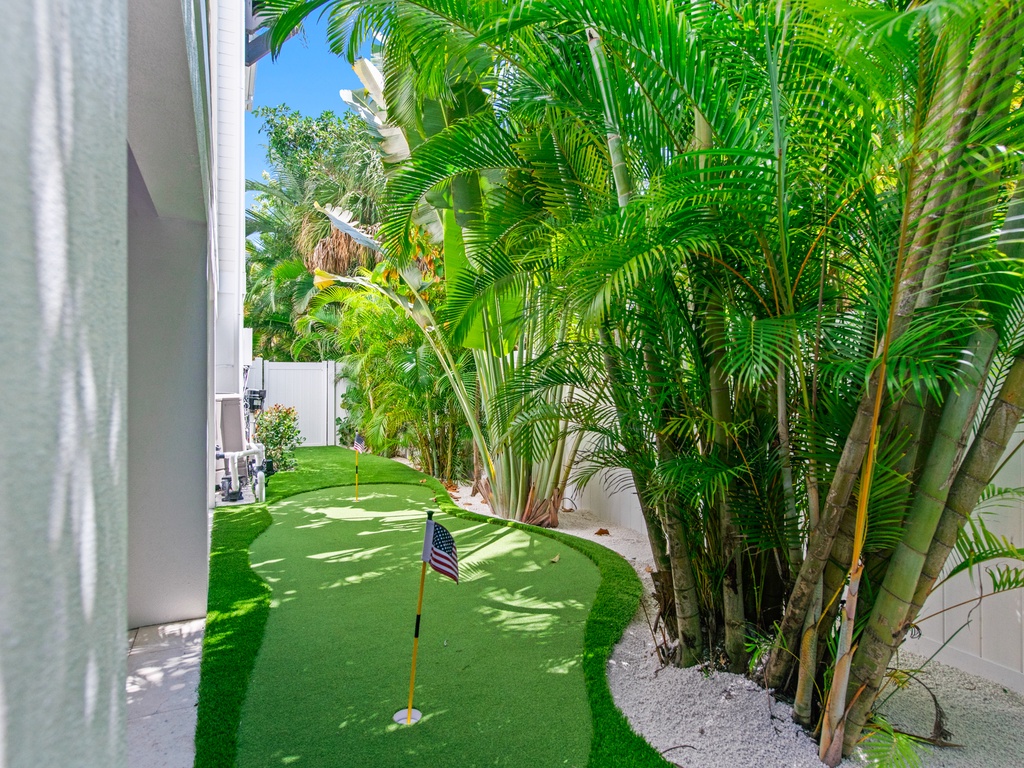 Private Putting Green