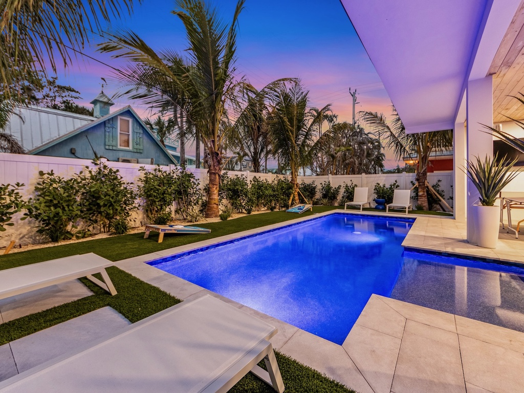 Private Pool and Spa