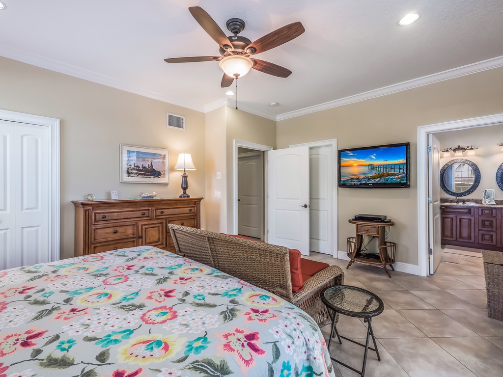 Primary Bedroom - King