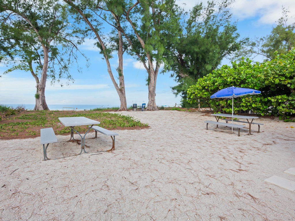 Outdoor Seating - Whispering Waves East