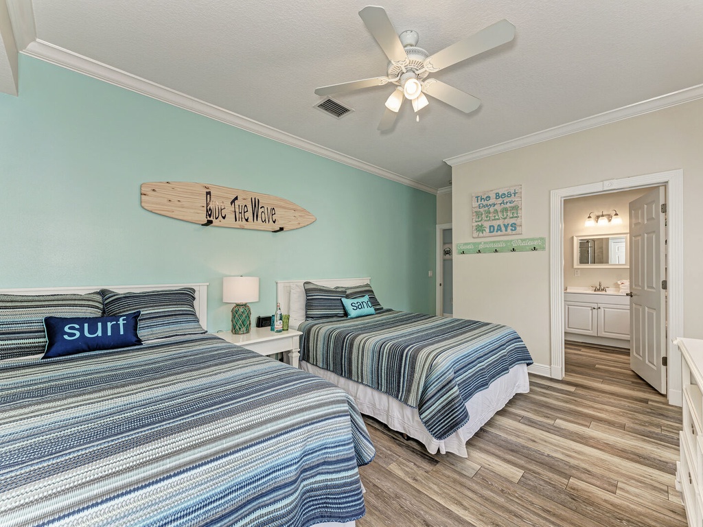 Third Bedroom - 2 Queen Beds and Ensuite Bathroom