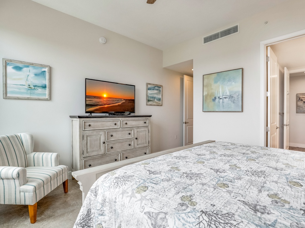 Primary Bedroom - King