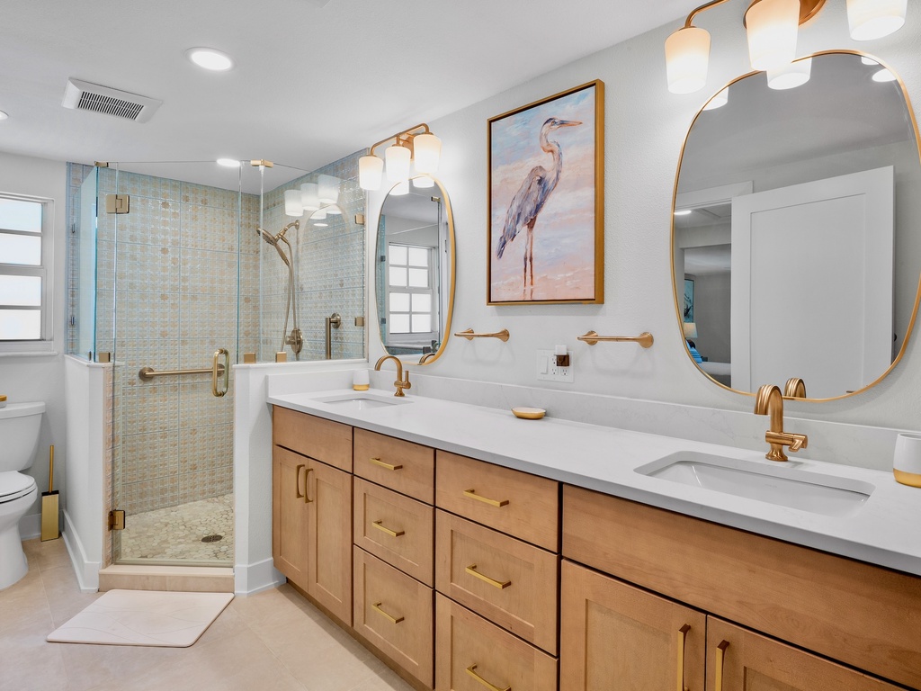 Primary Bedroom, Ensuite Bathroom